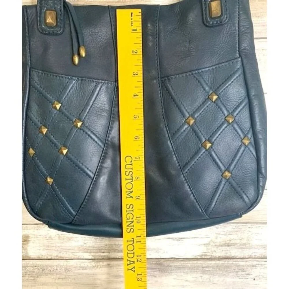Stone Mountain Accessories this shoulder
